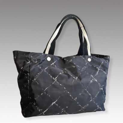 CHANEL circa 2001 - BAG 33 cm in black nylon...