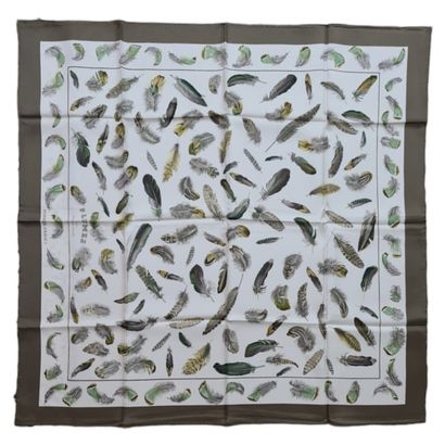 HERMES Paris made in France - CARRE in silk...