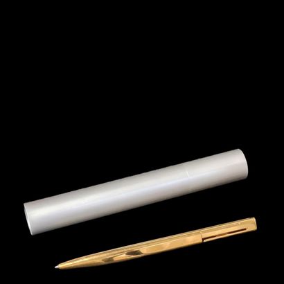 BULGARI - STYLO BILLE in gold metal and its...