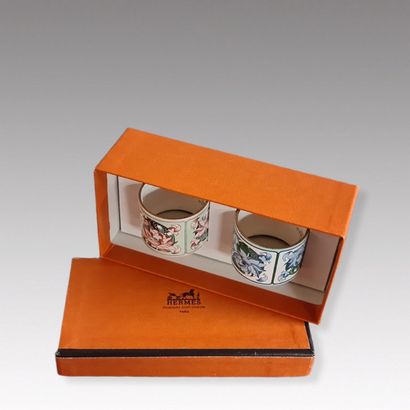 HERMES Paris made in Austria - Pair of porcelain...
