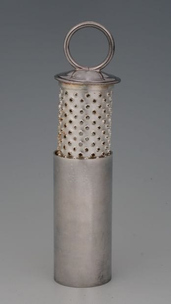MUSCADE NUT RAPE in plain silver plated metal...