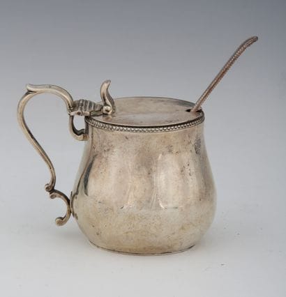 MOUTARDIER AND ITS SPoon in silver 800 Millièmes...