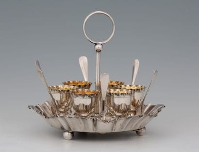 OEUFRIER FOR 6 PEOPLE in silver plated metal...
