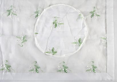 IMS - RECTANGULAR NAPPE AND 6 ROUND TOWELS...