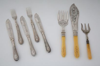 SET OF 12 SILVER FISH CUTLERY England, Victorian...