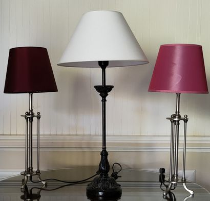 LOT COMPRENANT : 

PAIRE DE LAMPES tripodes...