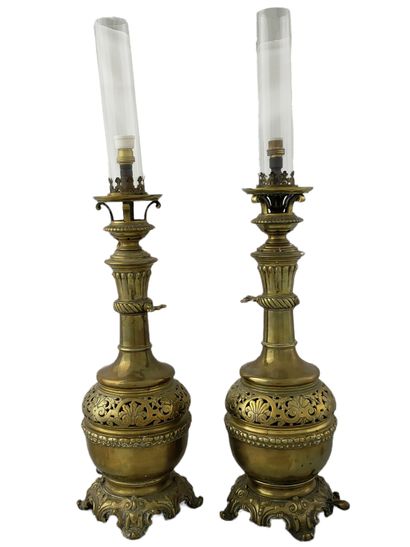 PAIR OF LAMPS formerly with gas of baluster...