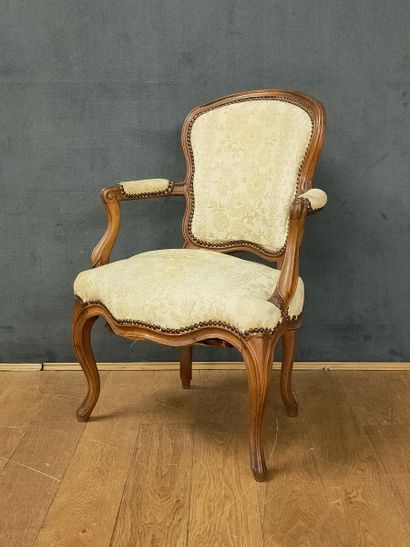 Louis XV period walnut violin armchair with...
