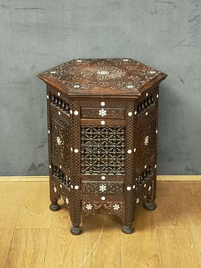 Hexagonal GUERIDON Syria Circa 1900 in exotic...