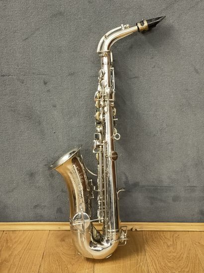 SAXOPHONE of the Beginning of the XXth Century...