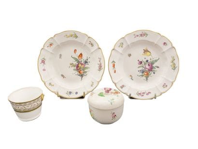 FOUR PORCELAINS WITH FLORAL DECORATION OF...