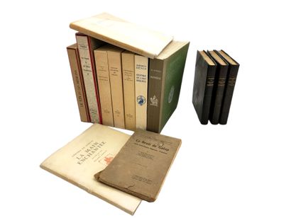 SET OF MODERN LIBRARY AND ILLUSTRAL WORKS

INCLUDING

-...