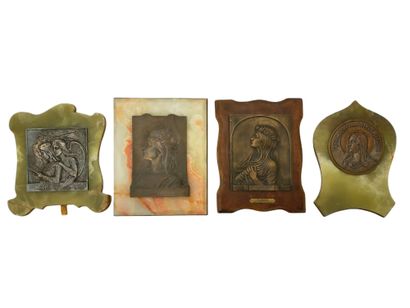 Set of four CHEVALETS in bronze, copper,...