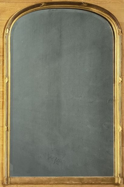 MIROIR DE CHEMINEE à tain biseauté dans un...