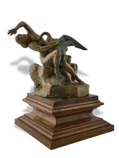 G. TOUSSAINT

Leda and the swan

BRONZE with...