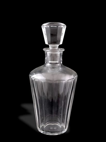 BACCARAT - Modern white cut crystal ALCOHOL...