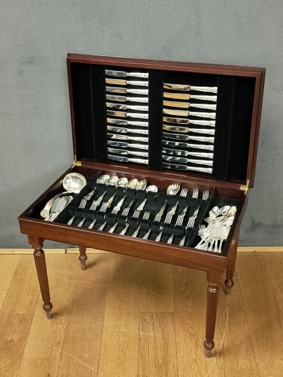 SET OF 80 PIECES of cutlery and knives of...