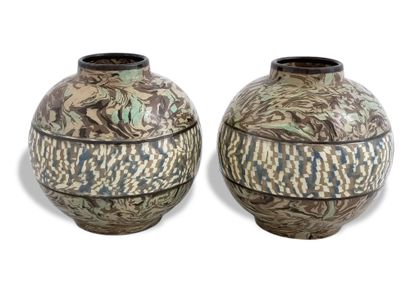 Jean GERBINO (1876-1966)

Pair of ball vases

MELANTED...