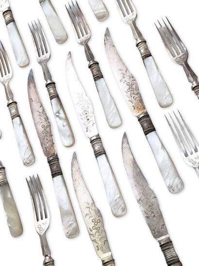 SET OF 8 LUNCH CUTLERY - England Edwardian...