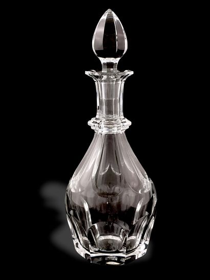 BACCARAT- HARCOURT MODEL CARAFE in white...