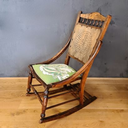 YACHT CHAIR WITH BASCULE Circa 1900 in bamboo...