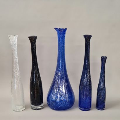 5 GRANDS VASES BOUTEILLES de trois tailles...