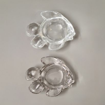 CRYSTAL OF VALVES AND ANONYMOUS -2 FISH ASHTRAYS...