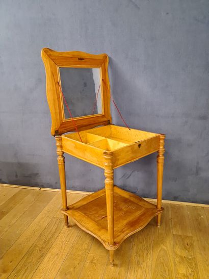 COIFFEUSE with two moving trays of the 1900's...