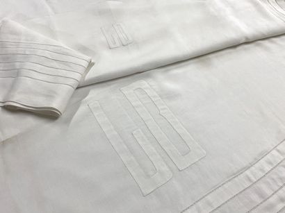 Pair of square pillowcases in openwork thread...