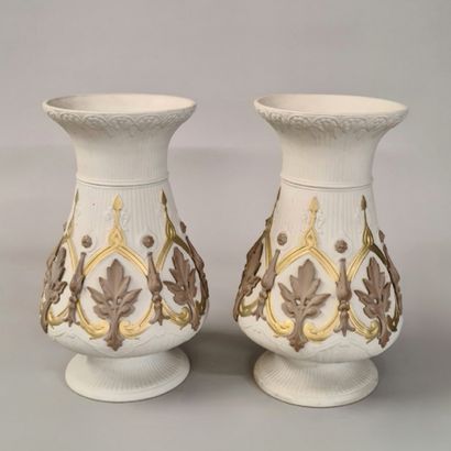 Pair of baluster vases on heel, England Victorian...