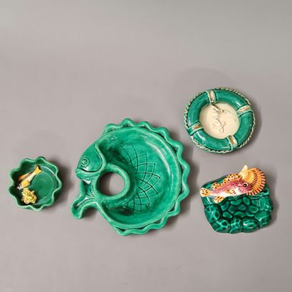 4 ASHTRAYS Circa 1960 in green and polychrome...