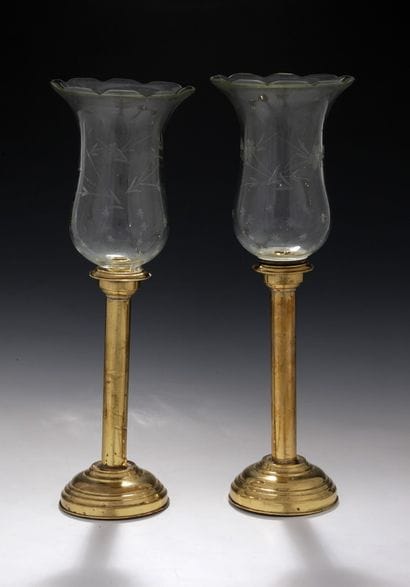 PAIR OF PHOTOPHORES in brass and engraved...