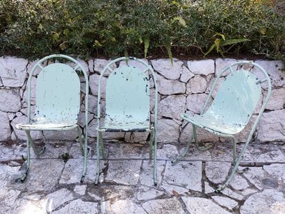SUITE DE 3 CHAISES DE JARDIN Circa 1950 en...