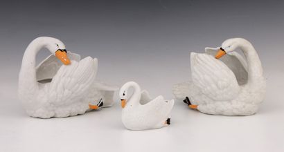 3 PIECES CYGNE SHAPED TABLE TOP in white...