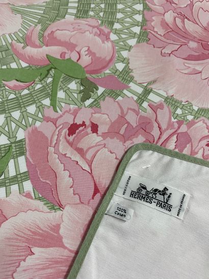 HERMES PARIS - MODELE LES PIVOINES - NAPPE...