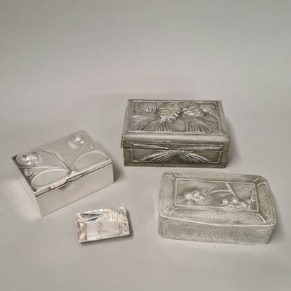 3 CIGARETTES BOXES of three sizes Circa 1900,...