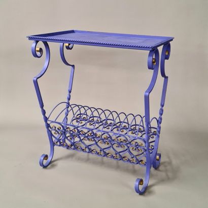 LOW TABLE FORMING A REVIEW HOLDER AND 2 REVIEW...