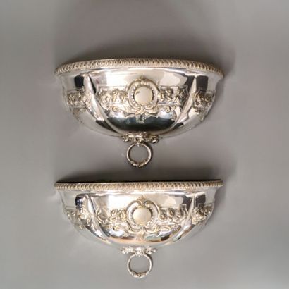 Pair of gardeners (reassembled from a service...