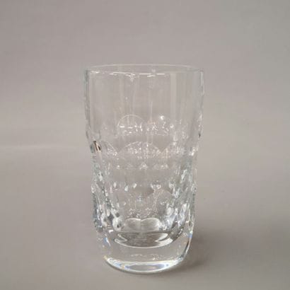 BACCARAT - VASE Circa 1980 in cut white crystal

H....
