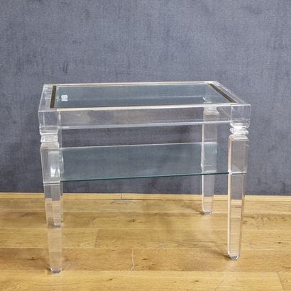 DECORATOR'S WORK

CONSOLE, COFFEE TABLE AND...
