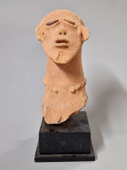 NIGERIA, Sokoto culture

Terracotta bust...