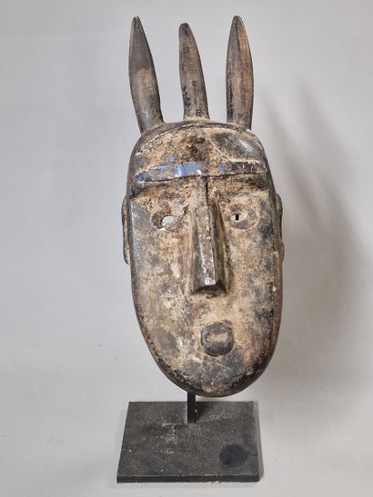 MALI or GUINEA, Ntomo culture

Malinke mask...