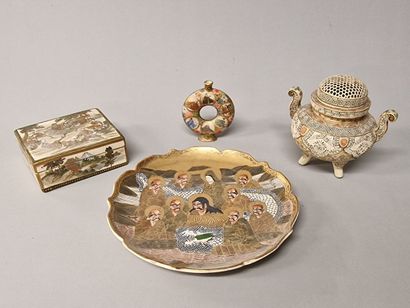 JAPAN, Meiji period (1868-1912)

LOT of satsuma...