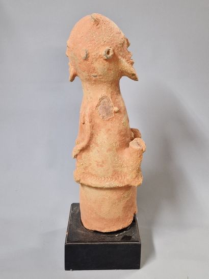 NIGERIA, Sokoto culture

Terracotta statuette...