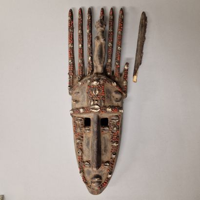 MALI, BAMANA- NTOMO MASK in wood decorated...