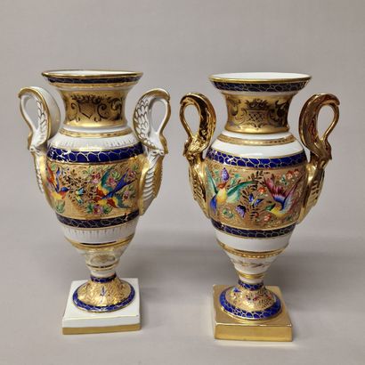LIMOGES ET LE TALLEC - DEUX VASES AMPHORE...