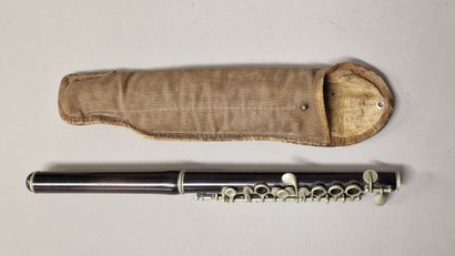 FLUTE PICOLO en ébène et métal signé Jérôme...