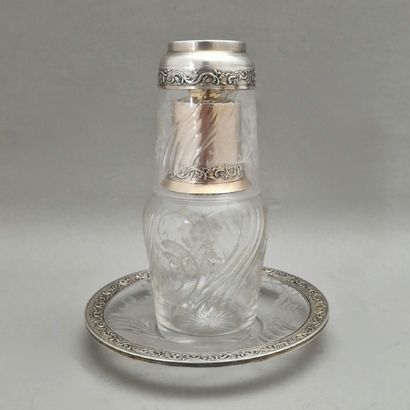WATER GLASS, ITS COVER GLASS AND ITS PRESENTOIR...