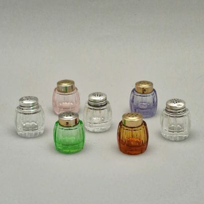 SET OF 4 INDIVIDUAL SALONS in tinted crystal...