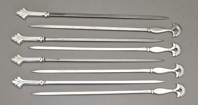 2 SETS OF 11 AND 4 BROCHETTES with silver...